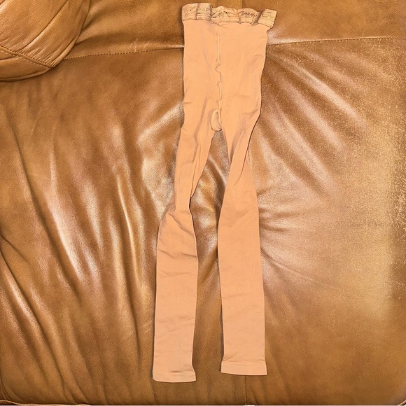 New Capezio dancing tights (no feet) one size NWOT - Picture 5 of 5